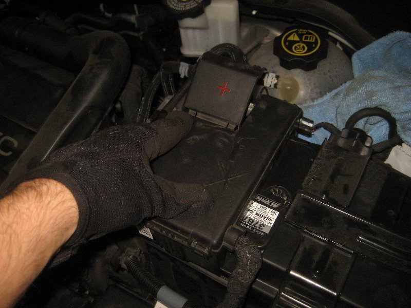 2018-2022-Chevrolet-Equinox-12V-Automotive-Battery-Replacement-Guide-065