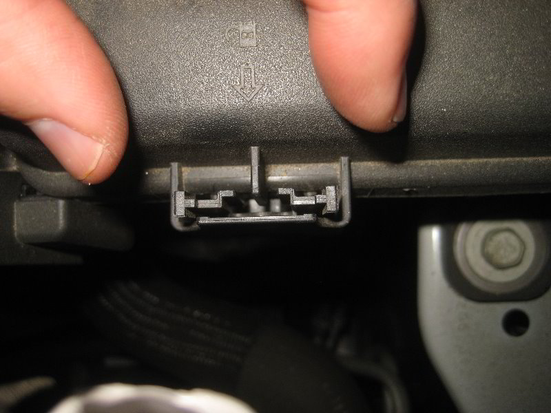 2018-2022-Chevrolet-Equinox-Electrical-Fuse-Replacement-Guide-003