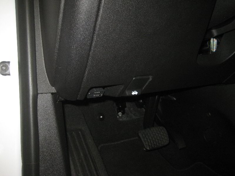 2018-2022-Chevrolet-Equinox-Electrical-Fuse-Replacement-Guide-013