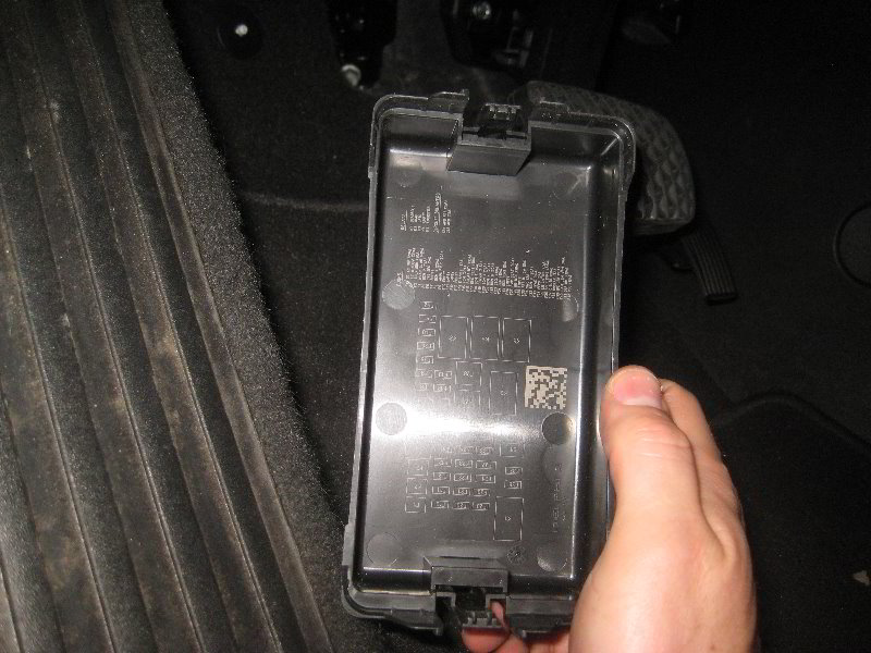2018-2022-Chevrolet-Equinox-Electrical-Fuse-Replacement-Guide-016