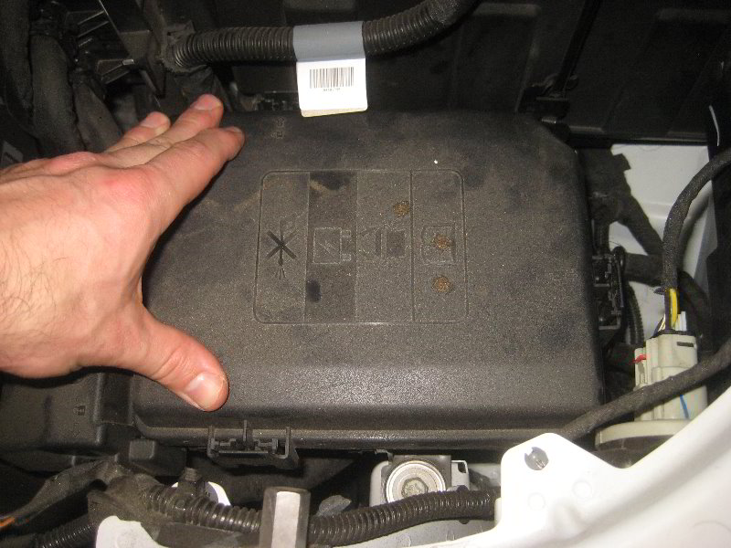 2018-2022-Chevrolet-Equinox-Electrical-Fuse-Replacement-Guide-031