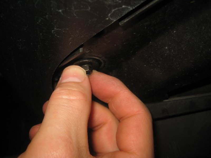 2018-2022-Chevrolet-Equinox-Front-Turn-Signal-Light-Bulbs-Replacement-Guide-016