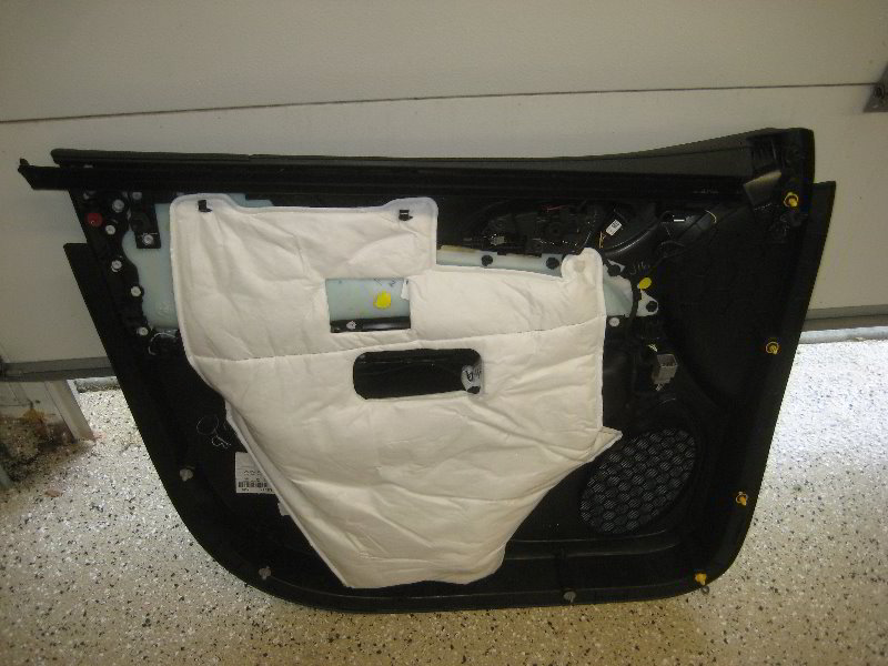 2018-2022-Chevrolet-Equinox-Interior-Door-Panel-Removal-Guide-032