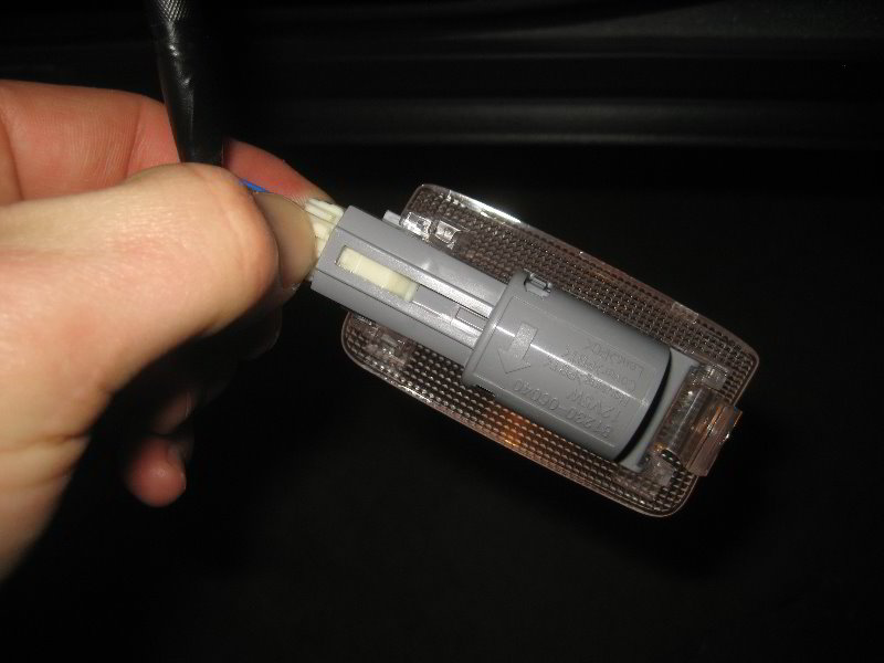 2018-2022-Toyota-Camry-Courtesy-Step-Light-Bulb-Replacement-Guide-006