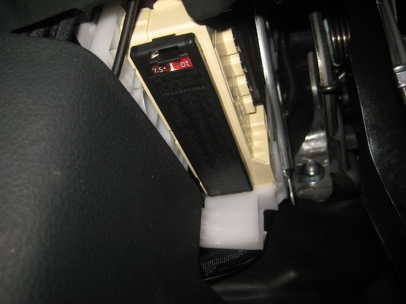 2018-2022-Toyota-Camry-Electrical-Fuses-Replacement-Guide-027