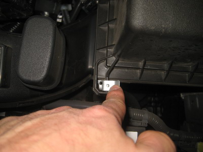 2018-2022-Toyota-Camry-Engine-Air-Filter-Replacement-Guide-002