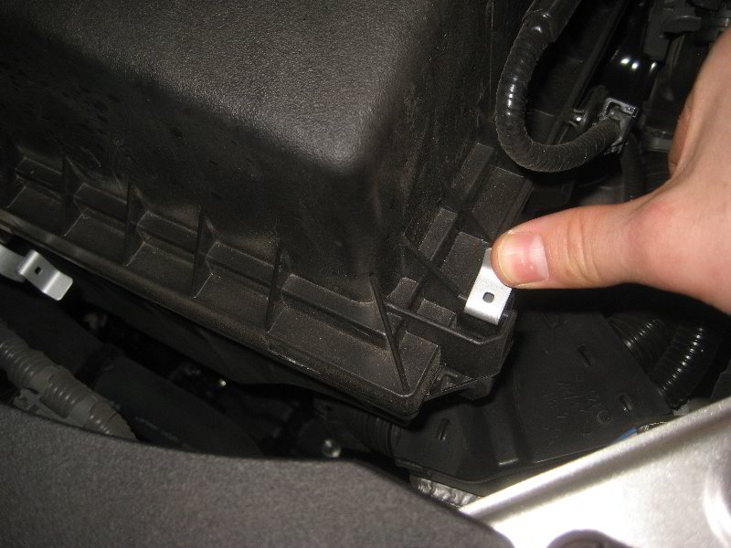 2018-2022-Toyota-Camry-Engine-Air-Filter-Replacement-Guide-004