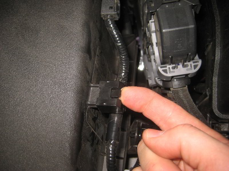 2018-2022-Toyota-Camry-Engine-Air-Filter-Replacement-Guide-014