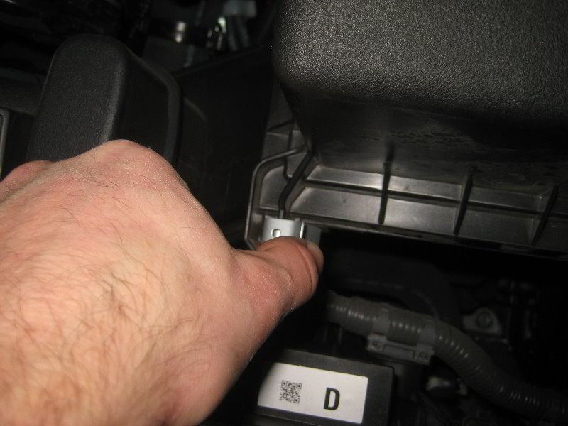 2018-2022-Toyota-Camry-Engine-Air-Filter-Replacement-Guide-020