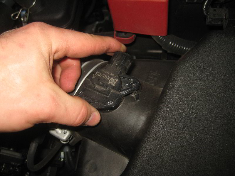 2018-2022-Toyota-Camry-MAF-Sensor-Replacement-Guide-008