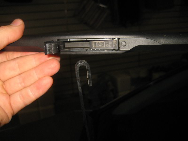 2018-2022-Toyota-Camry-Windshield-Wiper-Blades-Replacement-Guide-014