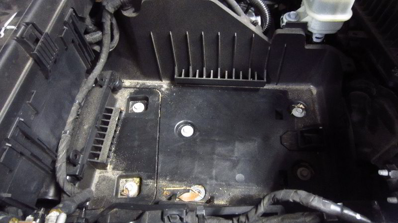 2018-2023-Jeep-Wrangler-12V-Automotive-Battery-Replacement-Guide-016