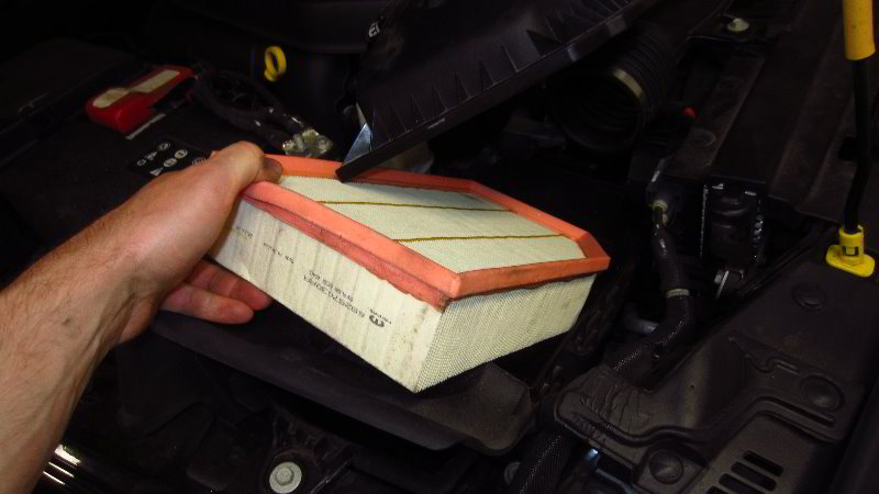 2018-2023-Jeep-Wrangler-Headlight-Bulbs-Replacement-Guide-014