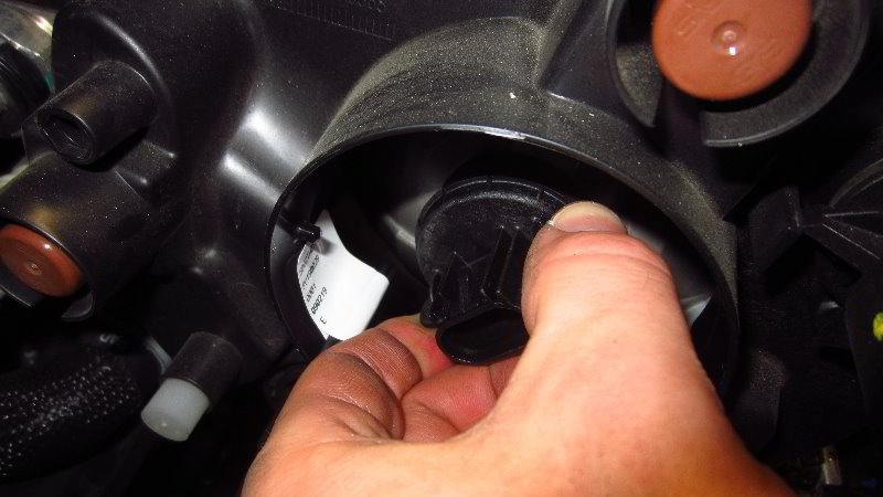 2018-2023-Jeep-Wrangler-Headlight-Bulbs-Replacement-Guide-033