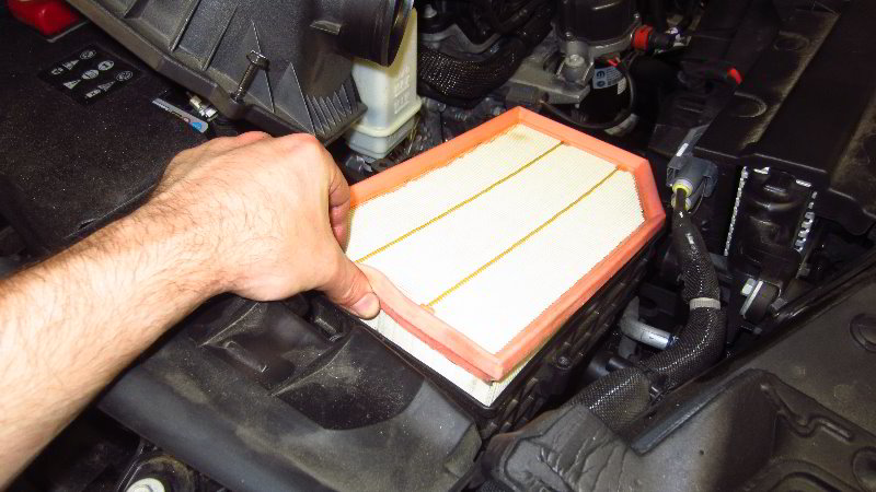 2018-2023-Jeep-Wrangler-Headlight-Bulbs-Replacement-Guide-041