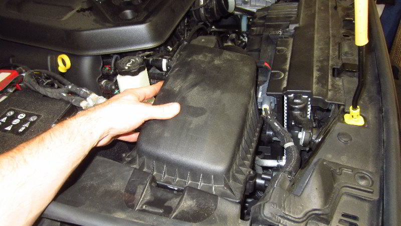 2018-2023-Jeep-Wrangler-Headlight-Bulbs-Replacement-Guide-042