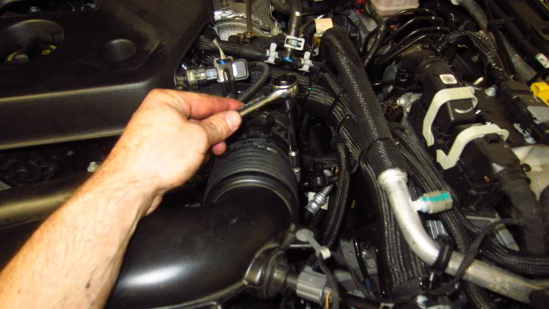 2018-2023-Jeep-Wrangler-Headlight-Bulbs-Replacement-Guide-045