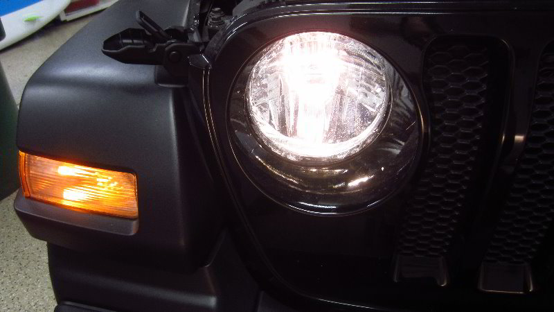 2018-2023-Jeep-Wrangler-Headlight-Bulbs-Replacement-Guide-051