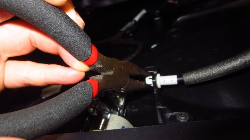 2018-2023-Jeep-Wrangler-Interior-Door-Panel-Removal-Guide-024