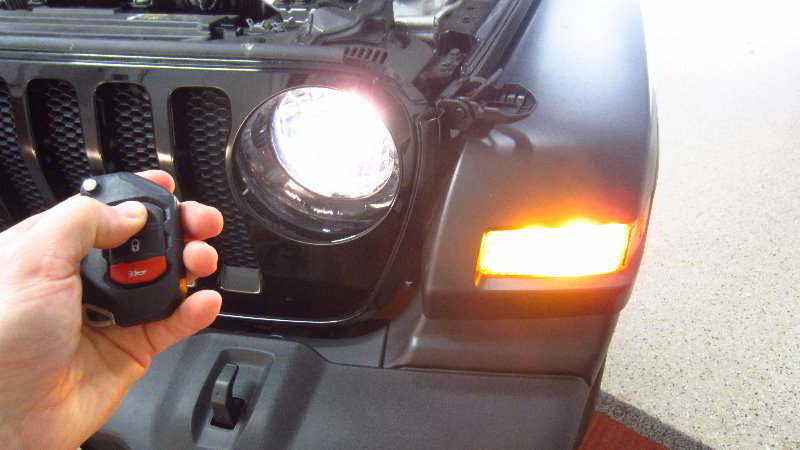 2018-2023-Jeep-Wrangler-Key-Fob-Battery-Replacement-Guide-024