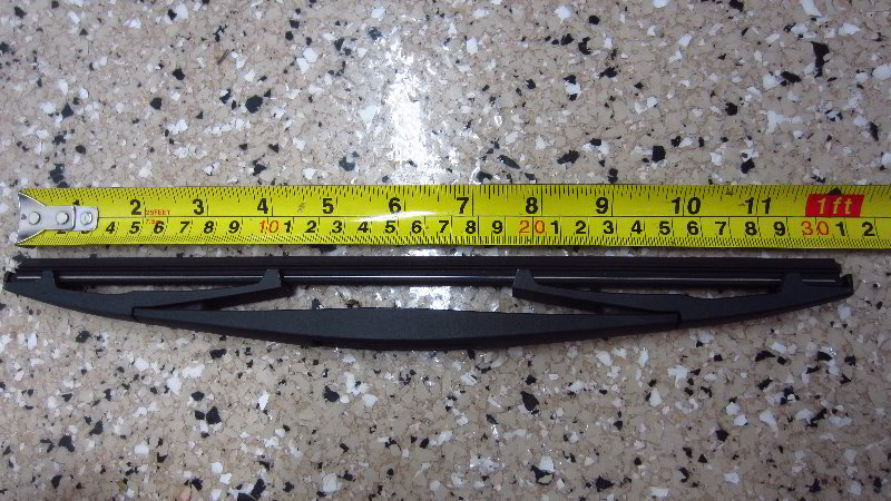 2018-2023-Jeep-Wrangler-Rear-Wiper-Blade-Replacement-Guide-011