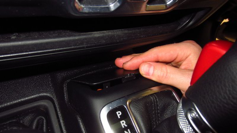 2018-2023-Jeep-Wrangler-Shift-Lock-Release-Guide-009