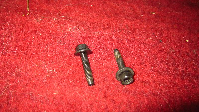 2018-2023-Jeep-Wrangler-Spark-Plugs-Replacement-Guide-004