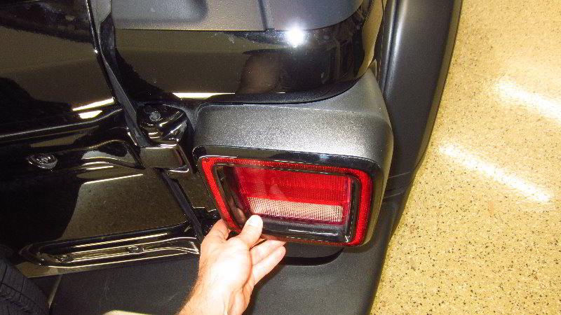 2018-2023-Jeep-Wrangler-Tail-Light-Bulbs-Replacement-Guide-012