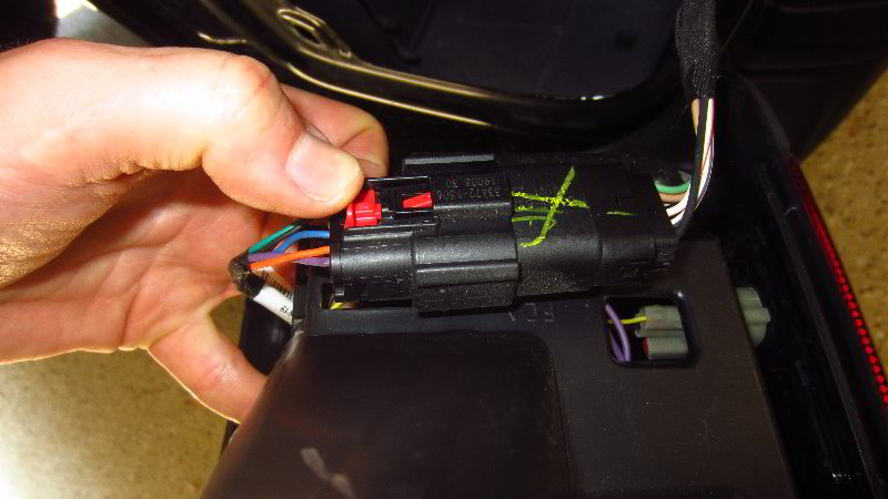 2018-2023-Jeep-Wrangler-Tail-Light-Bulbs-Replacement-Guide-014