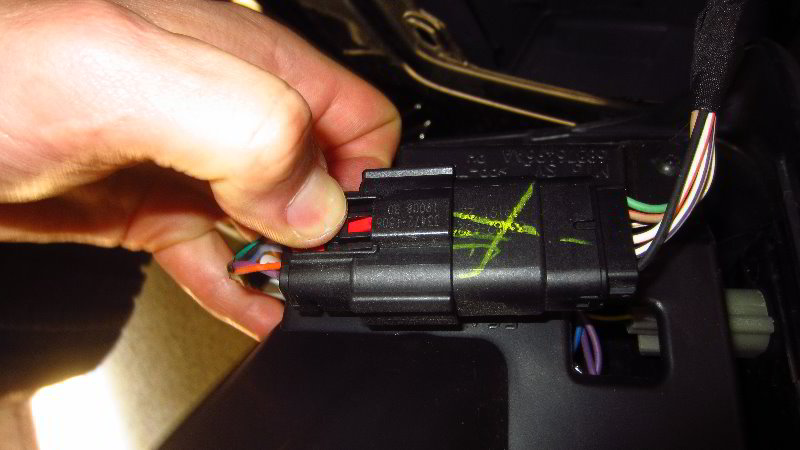 2018-2023-Jeep-Wrangler-Tail-Light-Bulbs-Replacement-Guide-015