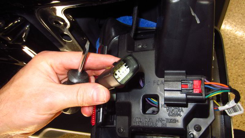 2018-2023-Jeep-Wrangler-Tail-Light-Bulbs-Replacement-Guide-017