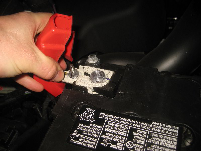 2018-Ford-Expedition-12V-Automotive-Battery-Replacement-Guide-015