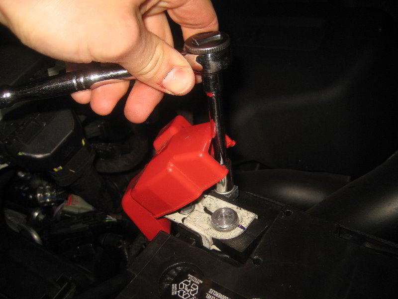 2018-Ford-Expedition-12V-Automotive-Battery-Replacement-Guide-016