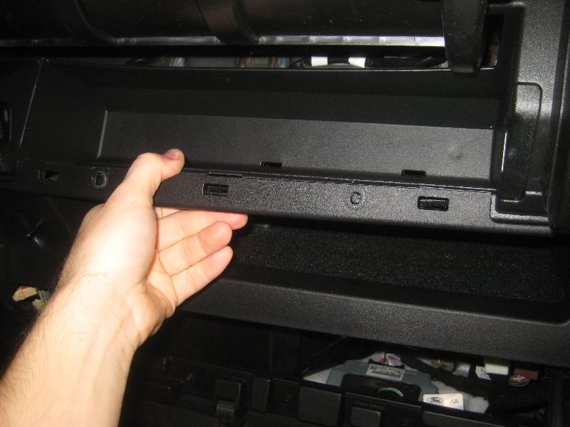 2018-Ford-Expedition-Cabin-Air-Filter-Replacement-Guide-021