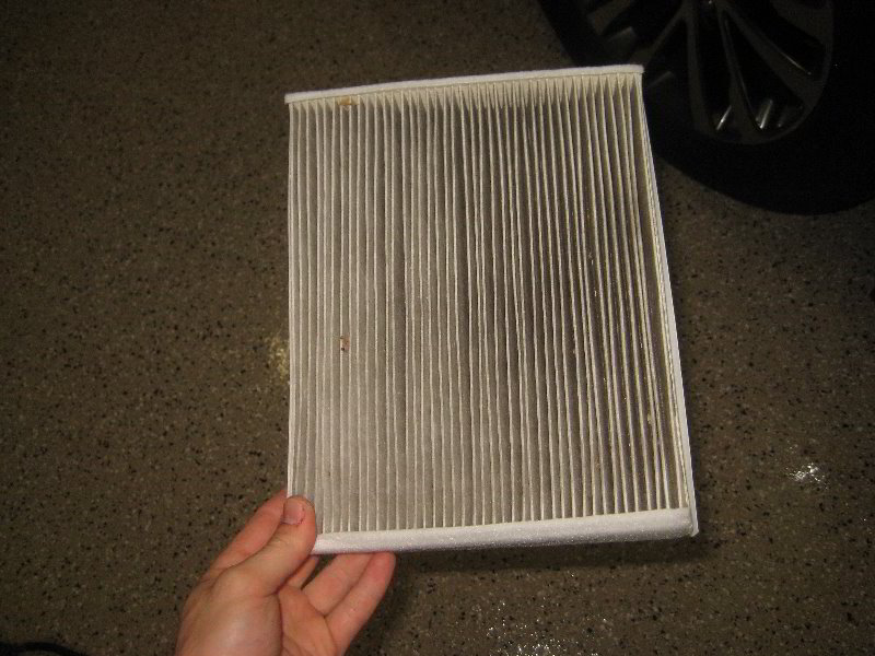 2018-Ford-Expedition-Cabin-Air-Filter-Replacement-Guide-034
