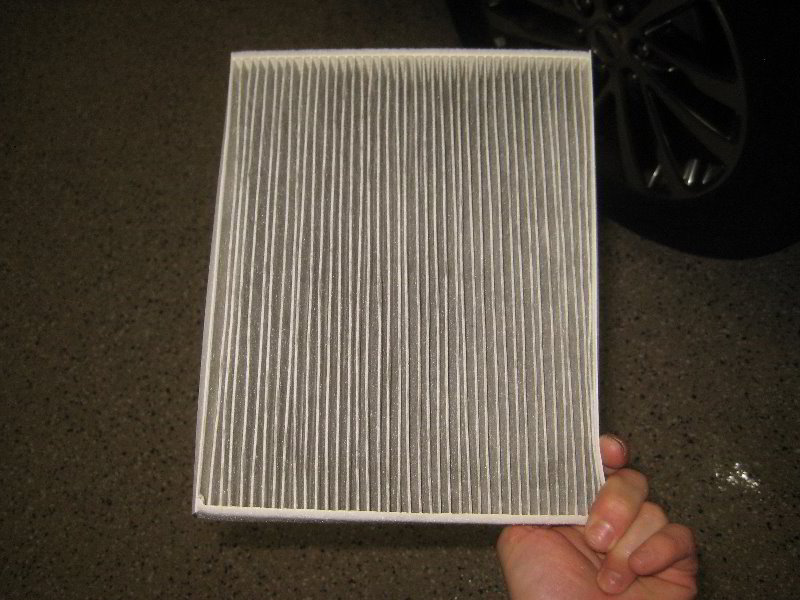 2018-Ford-Expedition-Cabin-Air-Filter-Replacement-Guide-035