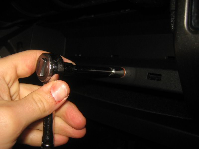 2018-Ford-Expedition-Cabin-Air-Filter-Replacement-Guide-048