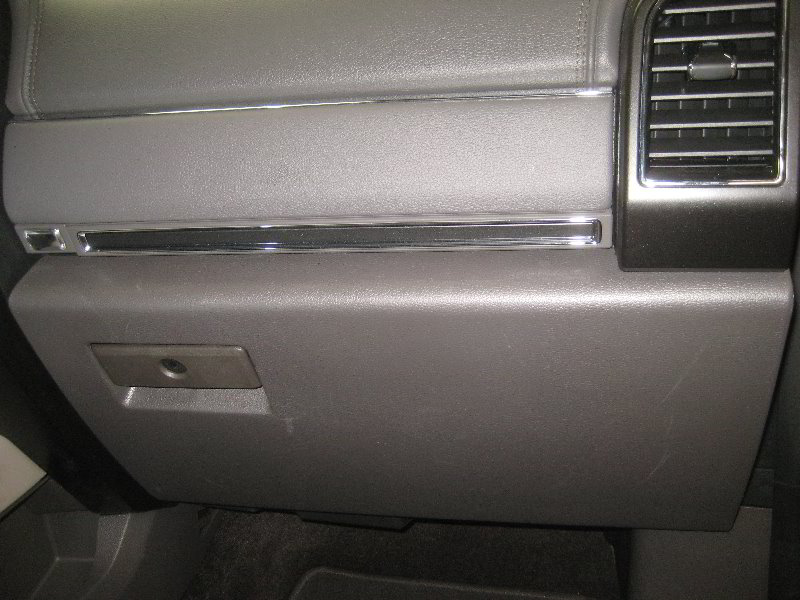 2018-Ford-Expedition-Cabin-Air-Filter-Replacement-Guide-057