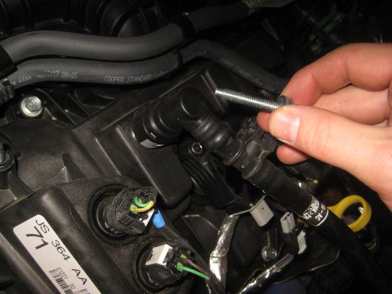 2018-Ford-Expedition-EcoBoost-V6-Engine-Spark-Plugs-Replacement-Guide-029
