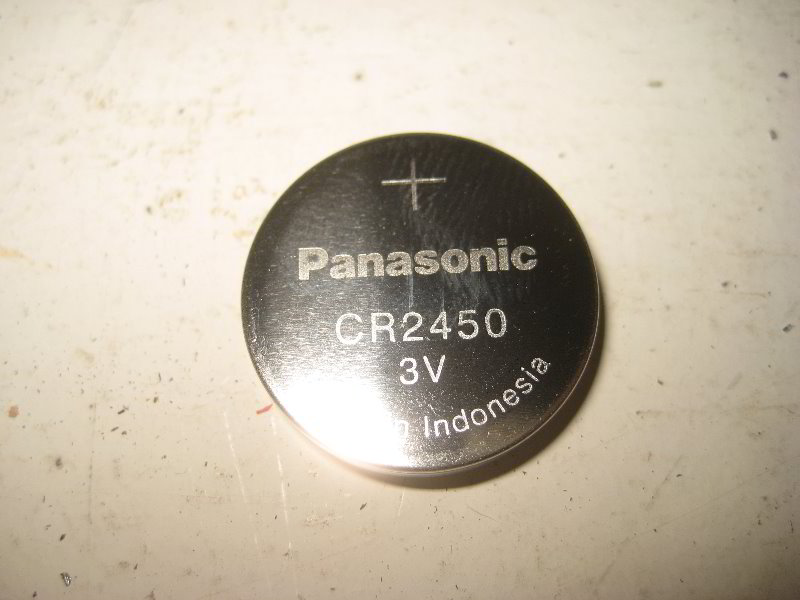 2018-Ford-Expedition-Key-Fob-Battery-Replacement-Guide-009