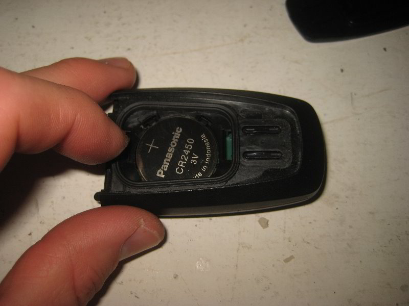 2018-Ford-Expedition-Key-Fob-Battery-Replacement-Guide-011