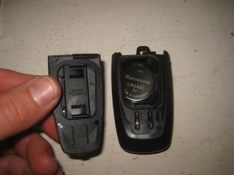 2018-Ford-Expedition-Key-Fob-Battery-Replacement-Guide-012
