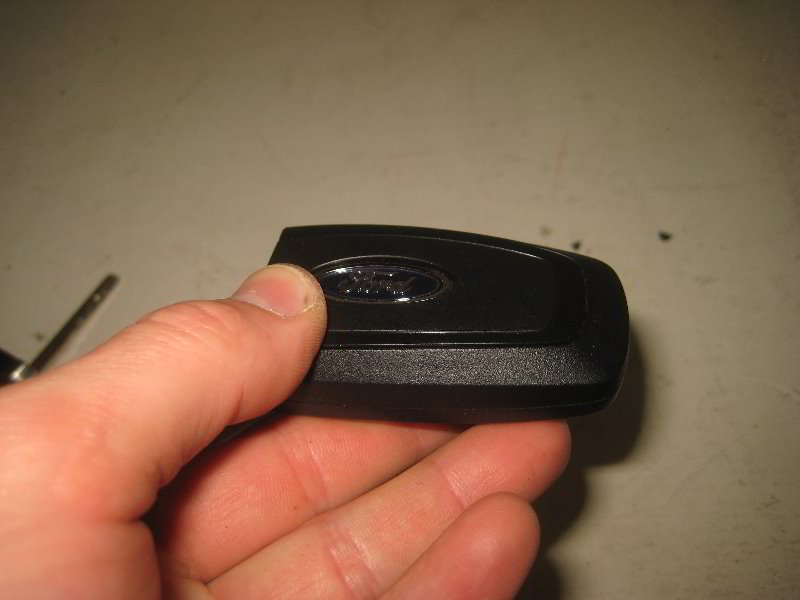 2018-Ford-Expedition-Key-Fob-Battery-Replacement-Guide-015