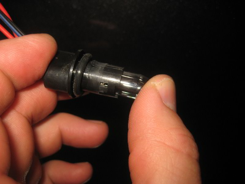 2018-Ford-Expedition-License-Plate-Light-Bulbs-Replacement-Guide-011