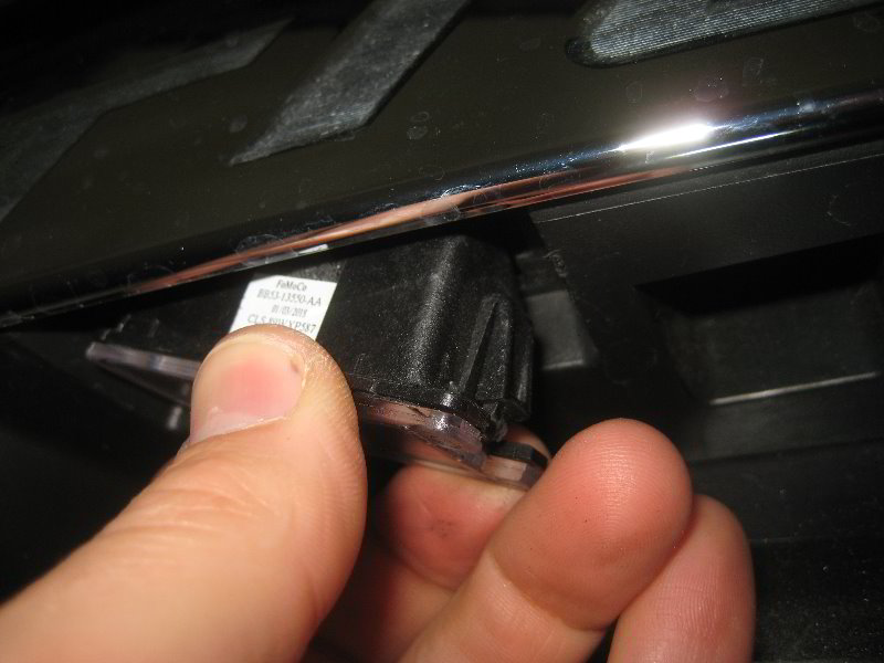 2018-Ford-Expedition-License-Plate-Light-Bulbs-Replacement-Guide-014