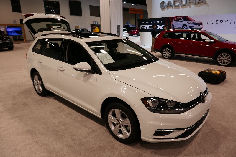 2018-OC-International-Auto-Show-016