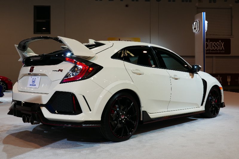 2018-OC-International-Auto-Show-023