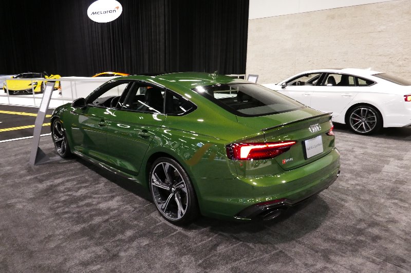 2018-OC-International-Auto-Show-047