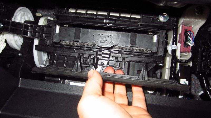 2019-2023-Toyota-RAV4-Cabin-Air-Filter-Replacement-Guide-024