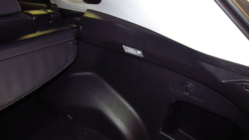 2019-2023-Toyota-RAV4-Cargo-Area-Light-Bulb-Replacement-Guide-001